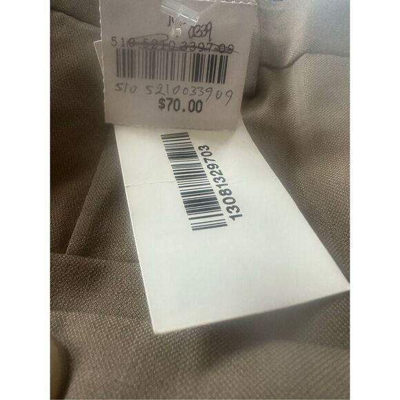 Haggar Mens Iron Free Classic Fit Flat Front Khaki Pant size 34X30 light brown - Picture 8 of 9